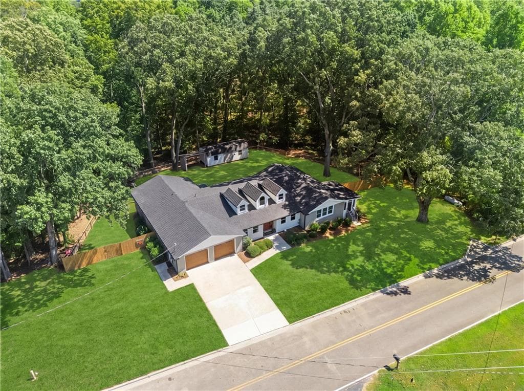 4 bedroom, 3 bathroom, 2,268 sq ft single family residence under contract at 594 Hogan Pond Lane, Ball Ground, GA 30107 — photo 8