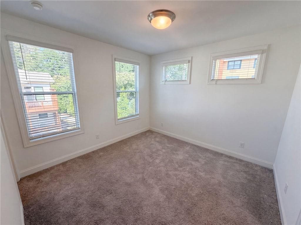 3 bedroom, 4 bathroom, 2,217 sq ft townhouse for sale at 415 Olmstead Way, Alpharetta, GA 30022 — photo 4