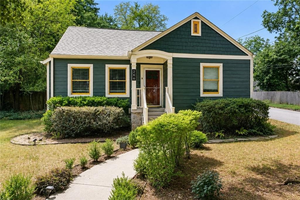 2 bedroom, 2 bathroom, 1,310 sq ft single family residence sold at 266 Norwood Avenue, Atlanta, GA 30317