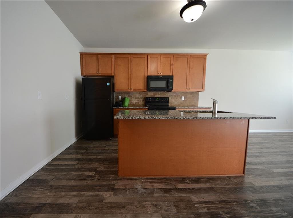 3 bedroom, 3 bathroom, 1,454 sq ft townhouse for sale at 1955 Old Dogwood, Jonesboro, GA 30238 — photo 10