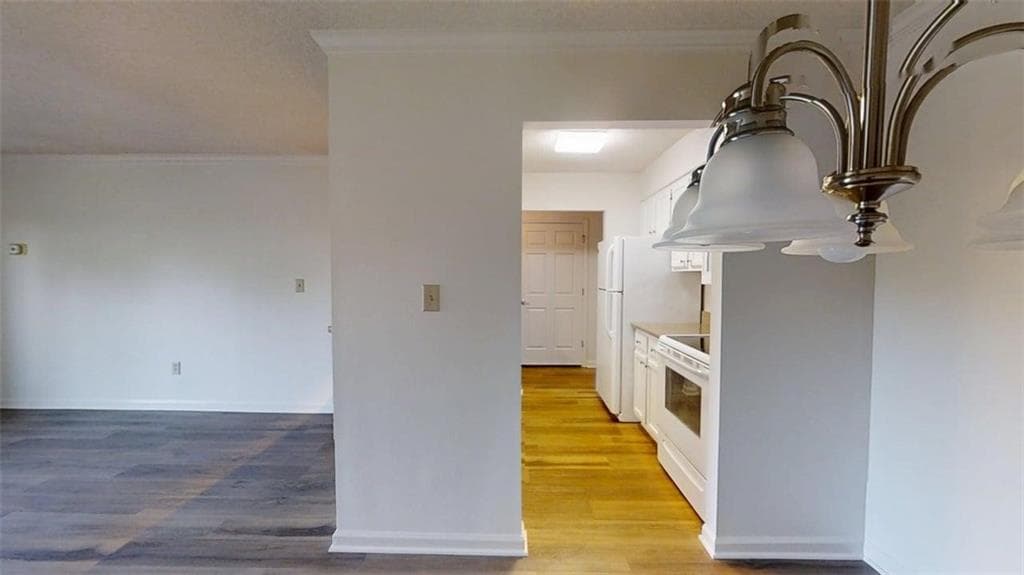 1 bedroom, 1 bathroom, 760 sq ft condominium for sale at 300 Johnson Ferry Road B409, Sandy Springs, GA 30328 — photo 10