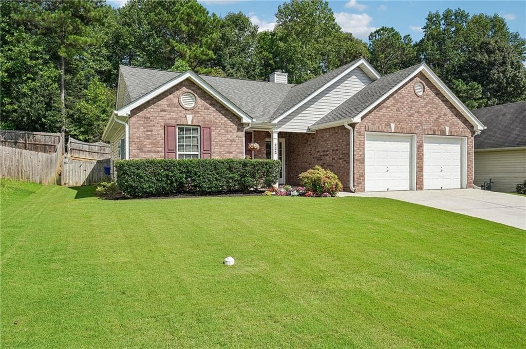 3 bedroom, 2 bathroom, 1,504 sq ft single family residence for sale at 233 Arbor Creek Drive, Dallas, GA 30157 — photo 3