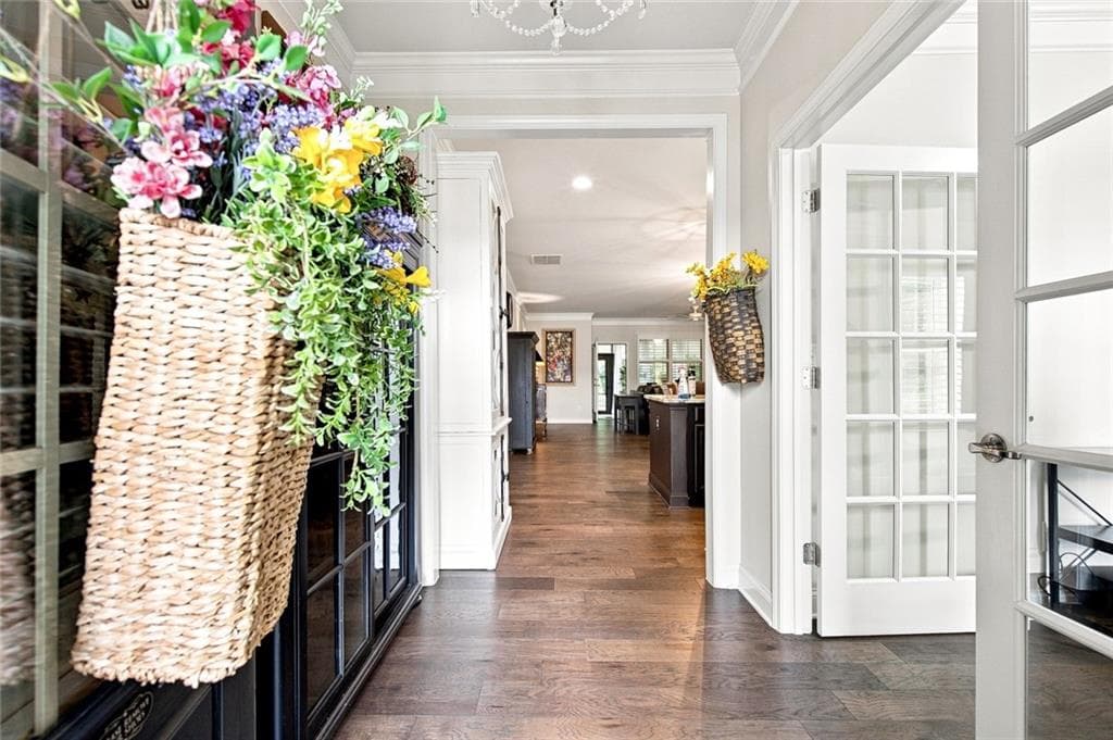 3 bedroom, 3 bathroom, 2,653 sq ft single family residence under contract at 301 Ellington Drive, Canton, GA 30115 — photo 6