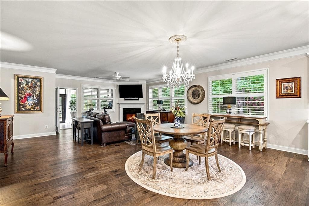 3 bedroom, 3 bathroom, 2,653 sq ft single family residence under contract at 301 Ellington Drive, Canton, GA 30115 — photo 7