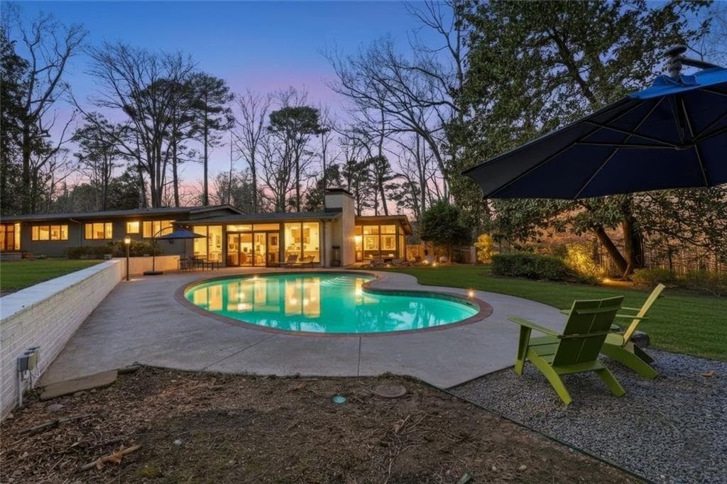 4 bedroom, 4 bathroom, 3,484 sq ft single family residence under contract at 1805 Lenox Road, Atlanta, GA 30306 — photo 2