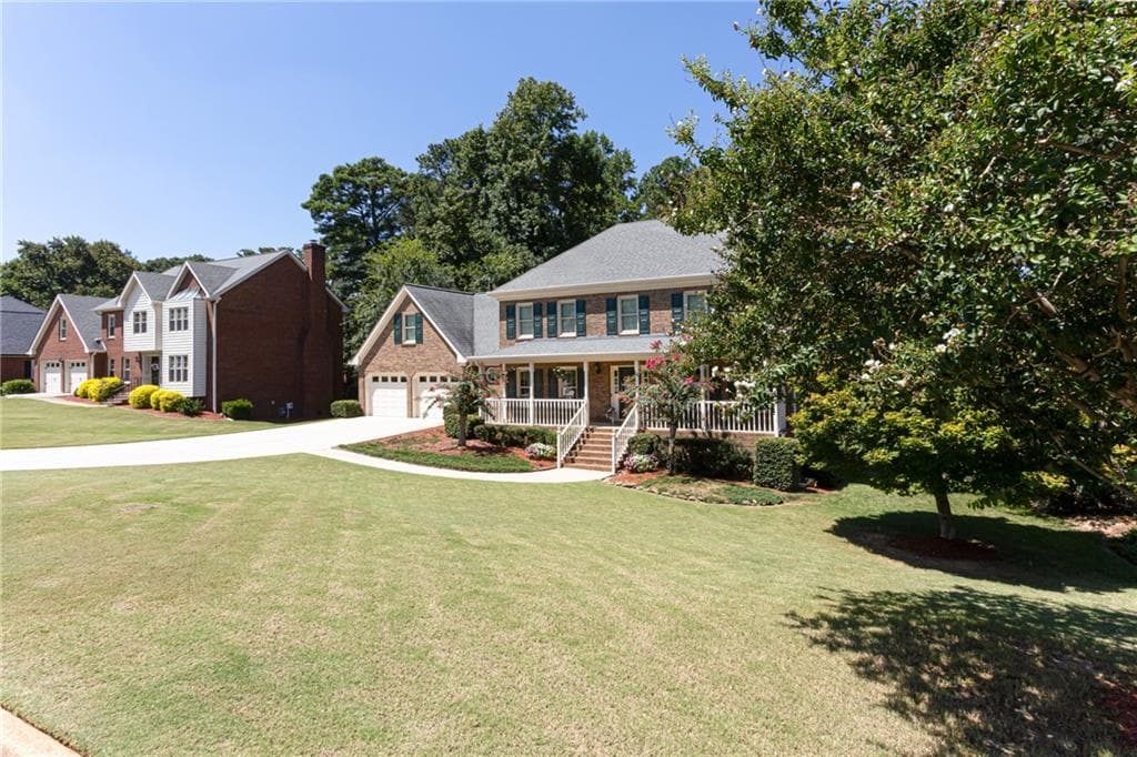 5 bedroom, 3 bathroom, 4,131 sq ft single family residence for sale at 2431 Chimney Top Lane, Snellville, GA 30078 — photo 6