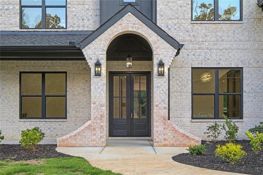 5 bedroom, 5 bathroom, 4,500 sq ft single family residence for sale at 931 Stewart Road, Monroe, GA 30655 — photo 3