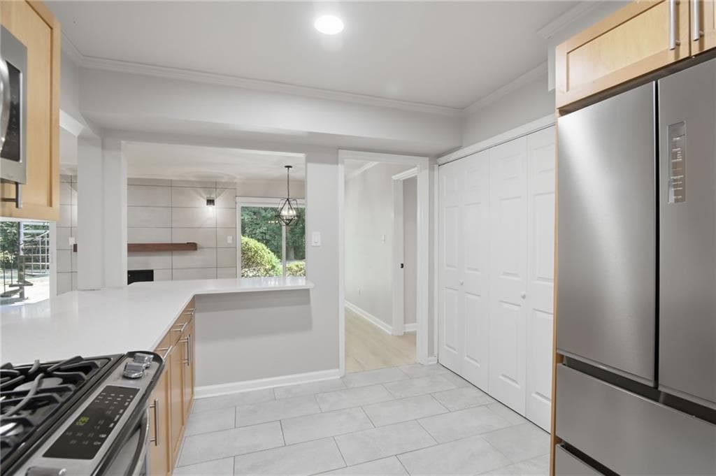 2 bedroom, 2 bathroom, 1,039 sq ft condominium for sale at 5400 Roswell Road N6, Sandy Springs, GA 30342 — photo 8