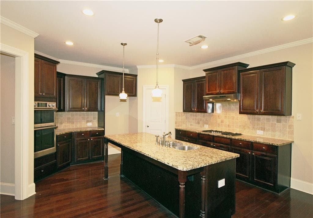 6 bedroom, 7 bathroom, 5,518 sq ft single family residence under contract at 1754 Morningdale Circle, Duluth, GA 30097 — photo 9
