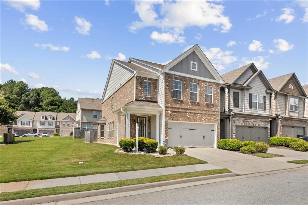 3 bedroom, 3 bathroom, 2,010 sq ft townhouse for sale at 3366 Open Fields Drive, Snellville, GA 30078 — photo 2