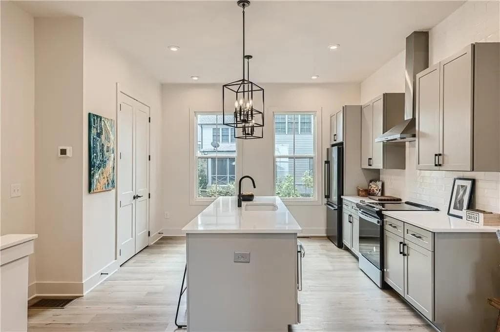 2 bedroom, 2 bathroom, 1,162 sq ft townhouse for sale at 180 Chestnut Circle, Atlanta, GA 30342 — photo 5