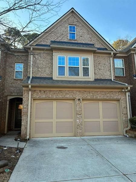 3 bedroom, 3 bathroom, 1,829 sq ft townhouse for rent at 1540 Winshire Cove, Alpharetta, GA 30004 for $2,400 a month — photo 1 of 16