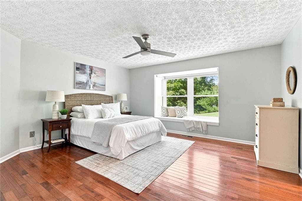 4 bedroom, 3 bathroom, 2,850 sq ft single family residence for sale at 3442 Winter Wood Trc, Marietta, GA 30062 — photo 5