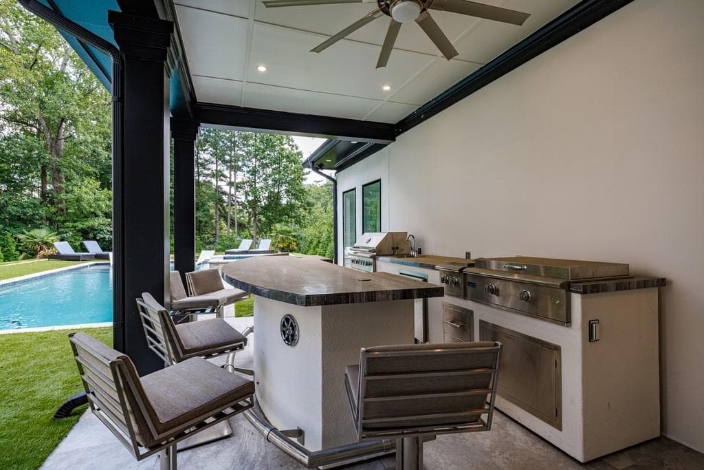 5 bedroom, 7 bathroom, 7,739 sq ft single family residence for sale at 2873 Osborne Road, Brookhaven, GA 30319 — photo 5