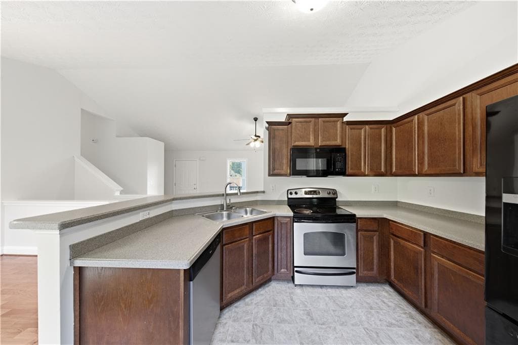 3 bedroom, 2 bathroom, 2,117 sq ft single family residence for sale at 59 Adams Lane, Rockmart, GA 30153 — photo 8