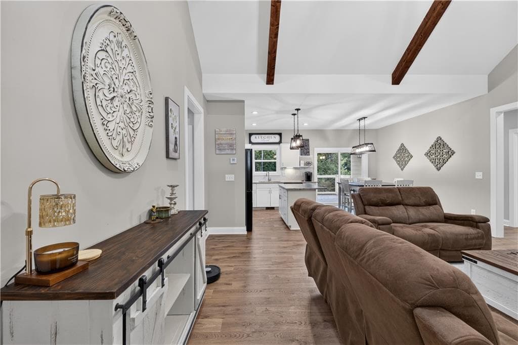 3 bedroom, 3 bathroom, 2,190 sq ft single family residence for sale at 3979 Pointe, Gainesville, GA 30506 — photo 5