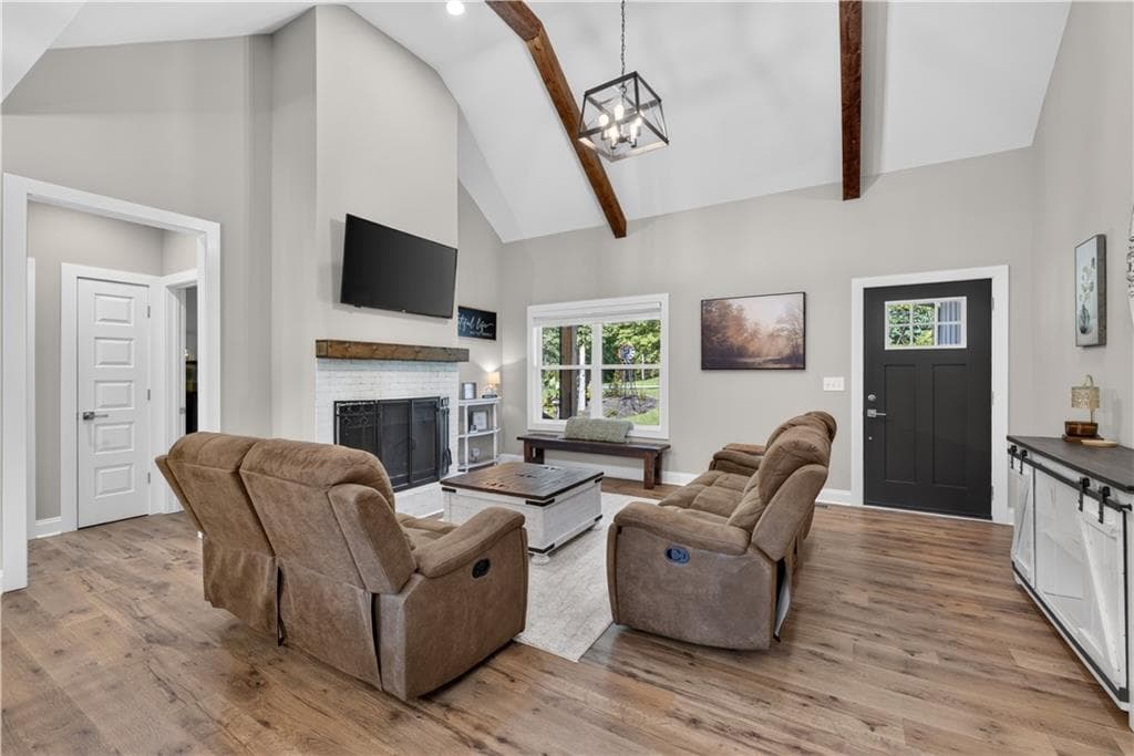 3 bedroom, 3 bathroom, 2,190 sq ft single family residence for sale at 3979 Pointe, Gainesville, GA 30506 — photo 7