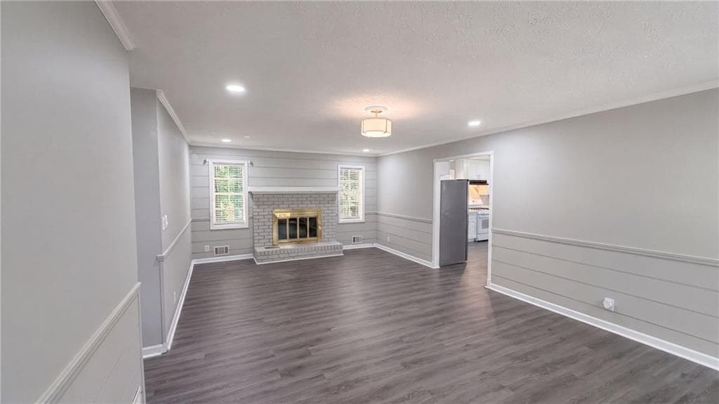 4 bedroom, 3 bathroom, 2,108 sq ft single family residence for sale at 368 Nottingham Way, Marietta, GA 30064 — photo 4