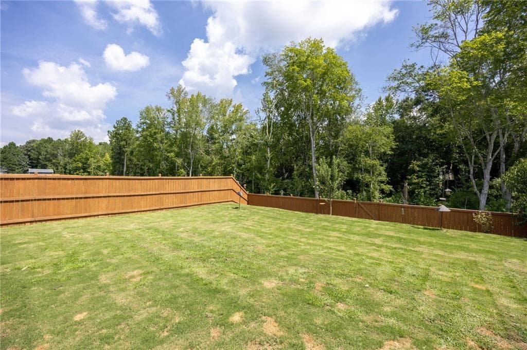 5 bedroom, 3 bathroom, 3,209 sq ft single family residence for sale at 371 Highgrove Way, Dallas, GA 30157 — photo 8
