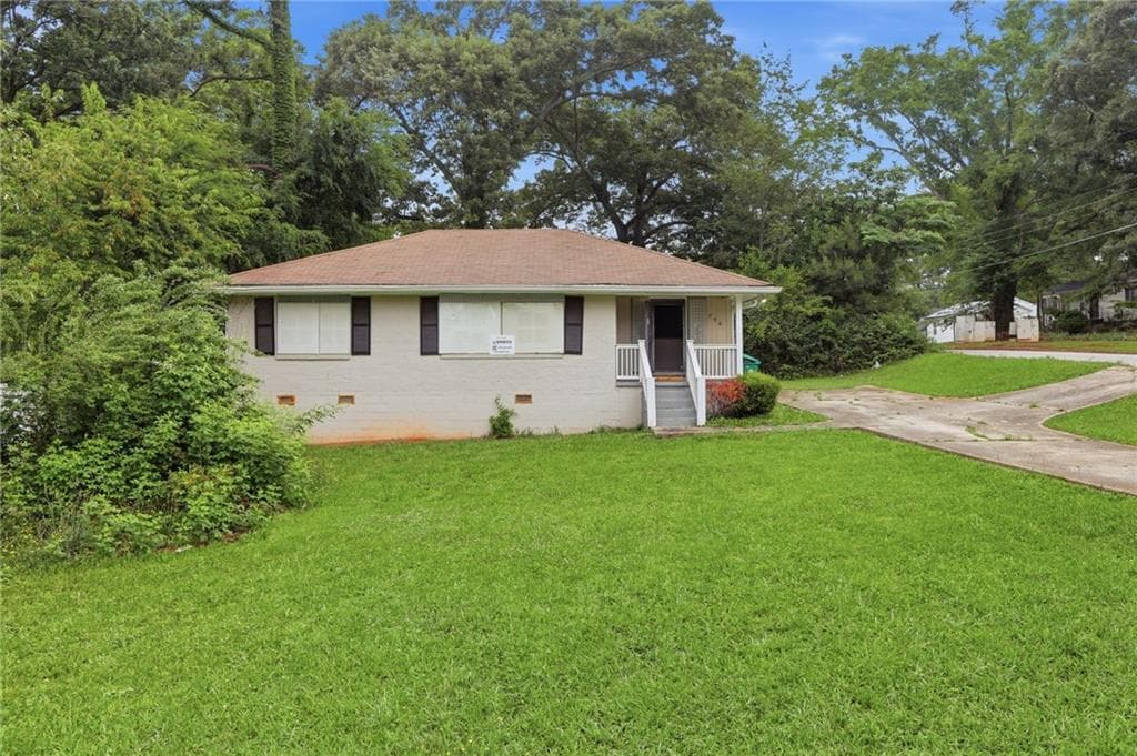 3 bedroom, 3 bathroom, 1,749 sq ft single family residence for sale at 4756 Glenwood Road, Decatur, GA 30035