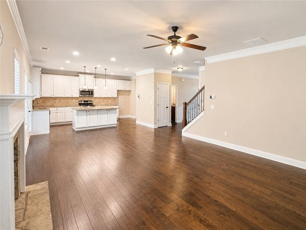 4 bedroom, 3 bathroom, 2,970 sq ft single family residence for sale at 2132 Nichols Valley Drive, Dacula, GA 30019 — photo 7