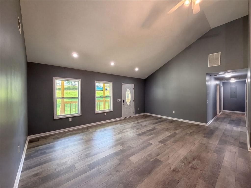 3 bedroom, 2 bathroom, 1,795 sq ft single family residence for sale at 201 Deerfield Lane, Carrollton, GA 30116 — photo 9