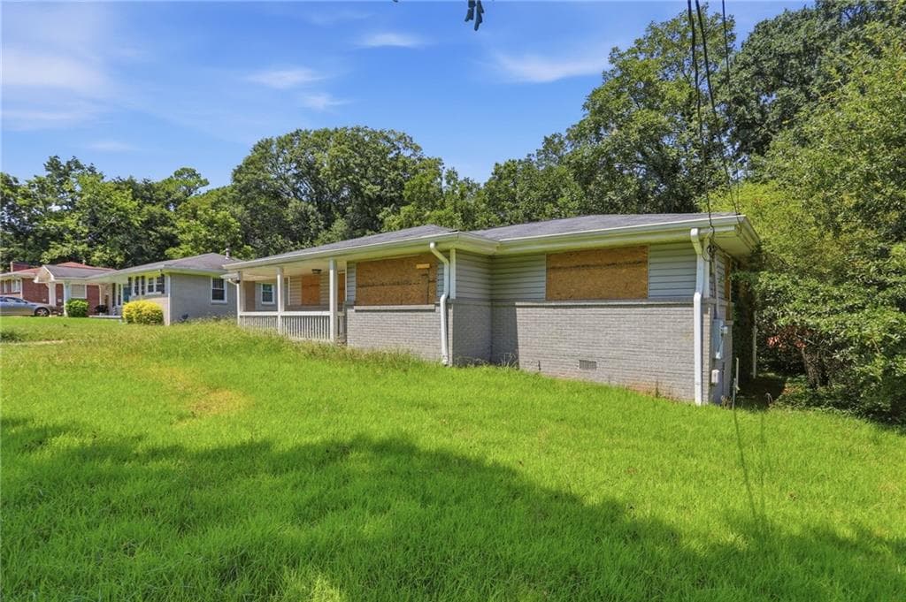 3 bedroom, 1 bathroom, 1,544 sq ft single family residence for sale at 2824 Lynda Place, Decatur, GA 30032 — photo 3