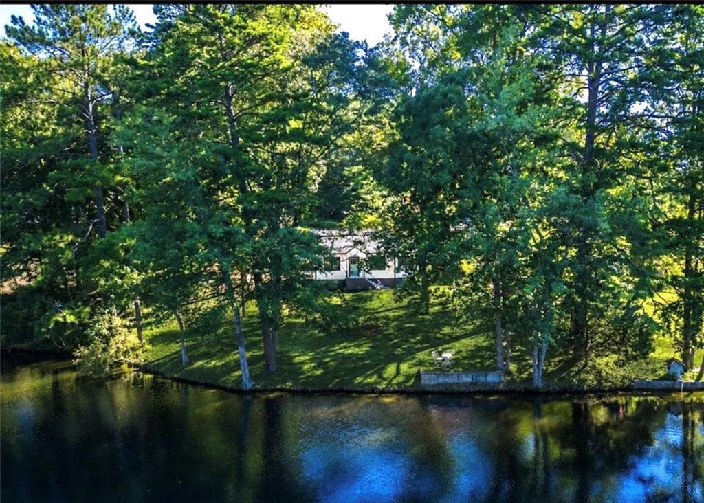 2 bedroom, 1 bathroom, 1,065 sq ft single family residence for sale at 2483 Lakeshore, Conyers, GA 30012 — photo 4