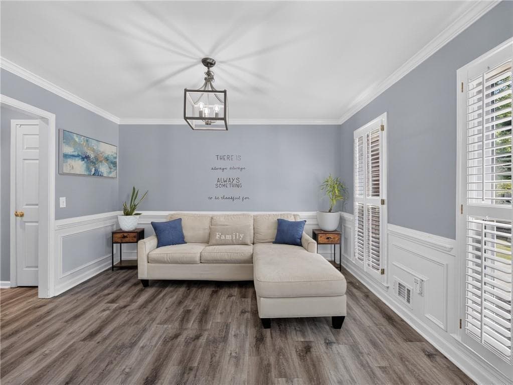 6 bedroom, 4 bathroom, 4,541 sq ft single family residence under contract at 969 Mill Bend Drive, Lawrenceville, GA 30044 — photo 5
