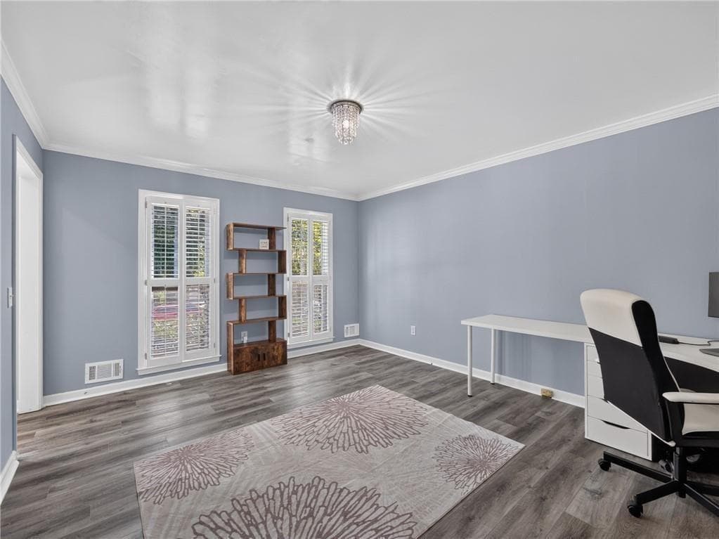 6 bedroom, 4 bathroom, 4,541 sq ft single family residence under contract at 969 Mill Bend Drive, Lawrenceville, GA 30044 — photo 8