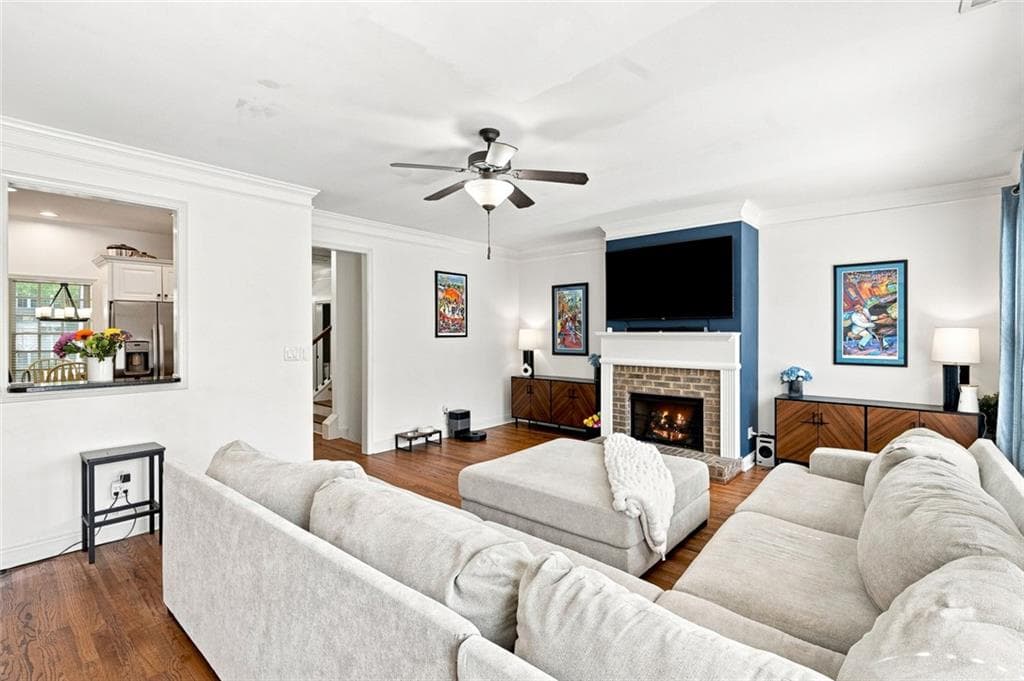 4 bedroom, 4 bathroom, 2,051 sq ft townhouse for sale at 3977 Covey Flush Court, Smyrna, GA 30082 — photo 4