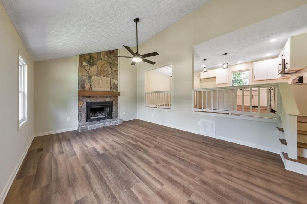 3 bedroom, 2 bathroom, 1,612 sq ft single family residence for sale at 1006 Pinetree Court, Powder Springs, GA 30127 — photo 9