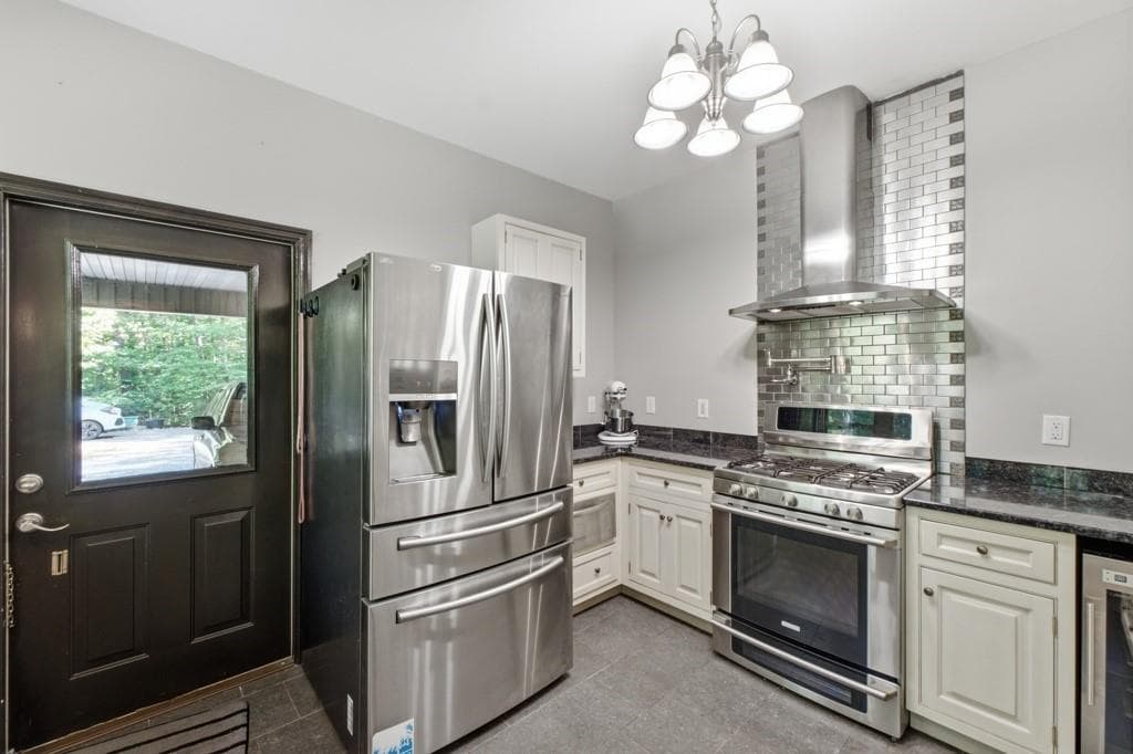 3 bedroom, 3 bathroom, 2,089 sq ft single family residence for sale at 568 N Stewart Lane, Rising Fawn, GA 30738 — photo 10