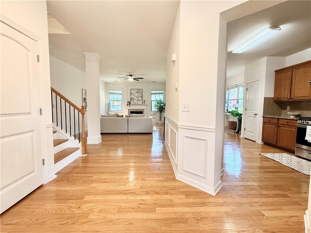 5 bedroom, 3 bathroom, 2,936 sq ft single family residence for sale at 582 Walkers Lane, Johns Creek, GA 30097 — photo 7