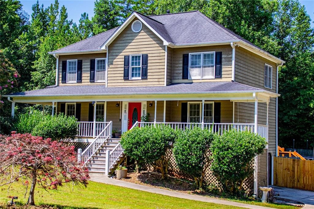 5 bedroom, 3 bathroom, 3,540 sq ft single family residence for sale at 327 Swan Drive, Hiram, GA 30141 — photo 3
