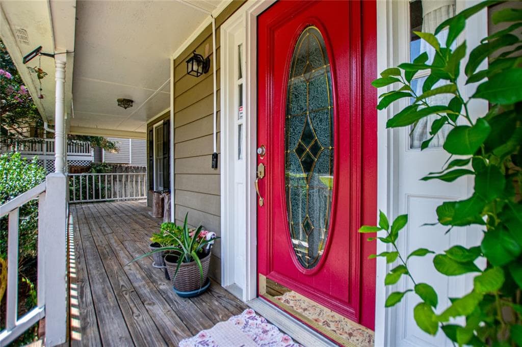 5 bedroom, 3 bathroom, 3,540 sq ft single family residence for sale at 327 Swan Drive, Hiram, GA 30141 — photo 9