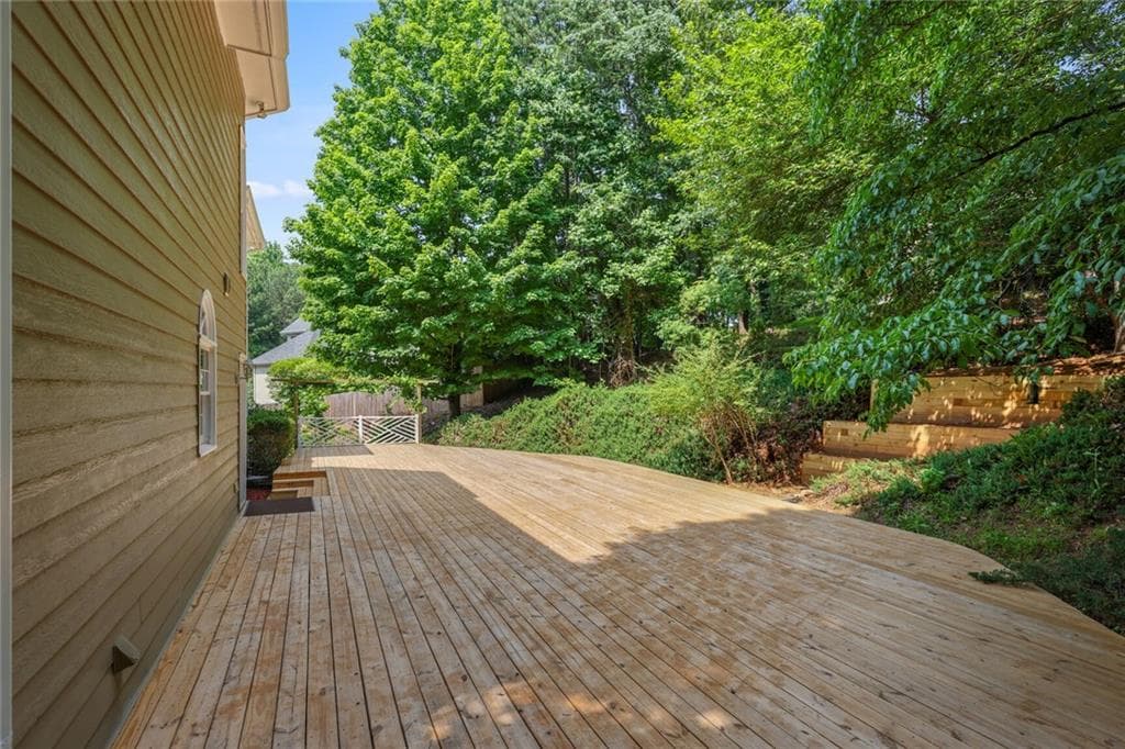 5 bedroom, 4 bathroom, 5,024 sq ft single family residence for sale at 110 Weedon Court, Alpharetta, GA 30022 — photo 3