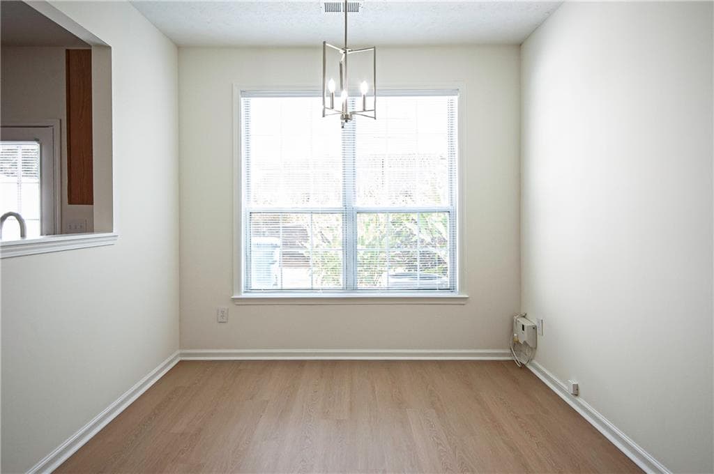 3 bedroom, 3 bathroom, 1,536 sq ft townhouse for sale at 210 Parkgreen Road, Lawrenceville, GA 30044 — photo 5