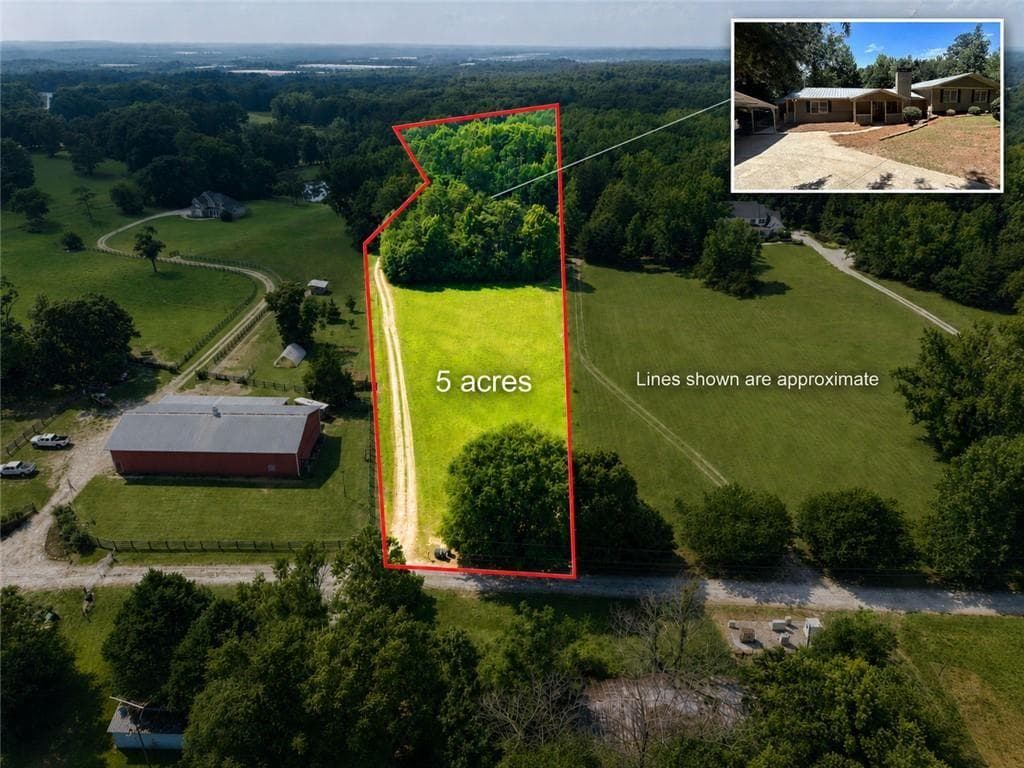 4 bedroom, 3 bathroom, 3,103 sq ft single family residence under contract at 213 Blackstock Road, Jefferson, GA 30549