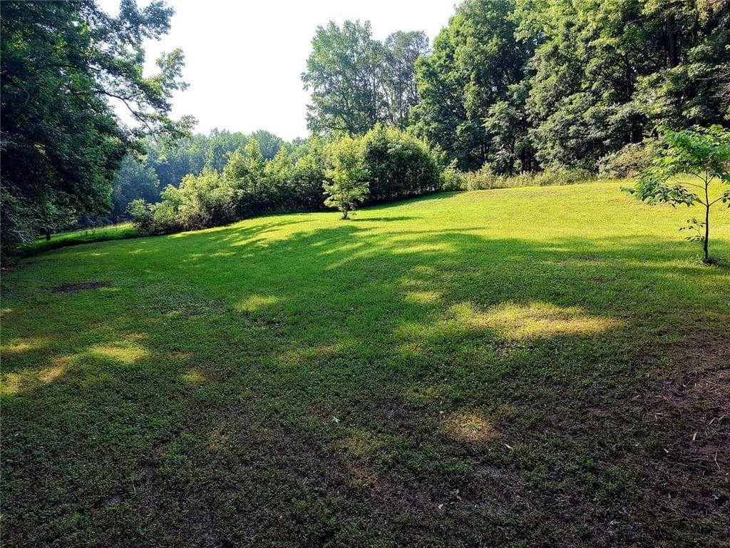 4 bedroom, 3 bathroom, 3,103 sq ft single family residence under contract at 213 Blackstock Road, Jefferson, GA 30549 — photo 3