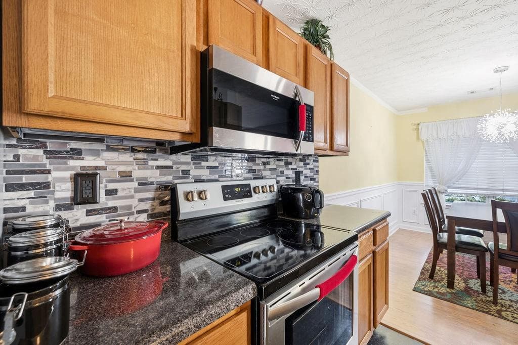 3 bedroom, 3 bathroom, 1,664 sq ft townhouse for sale at 2729 Vining Ridge Terrace, Decatur, GA 30034 — photo 3