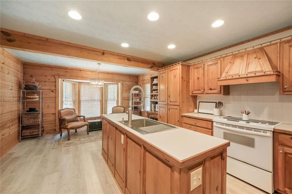 5 bedroom, 3 bathroom, 3,374 sq ft single family residence for sale at 4420 Parkwood Road, Social Circle, GA 30025 — photo 10