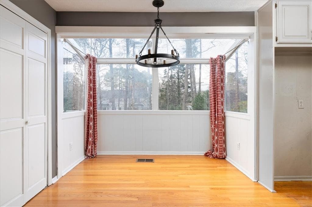 4 bedroom, 4 bathroom, 3,474 sq ft single family residence for rent at 5363 Amhurst Drive, Peachtree Corners, GA 30092 for $2,995 a month — photo 10
