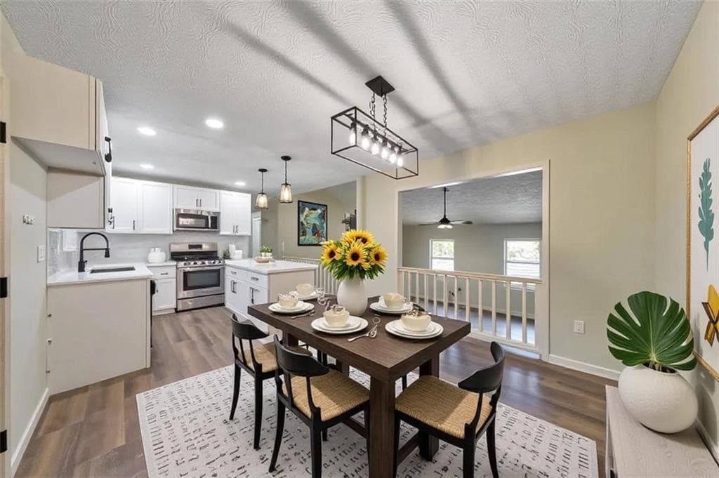 3 bedroom, 2 bathroom, 1,612 sq ft single family residence for sale at 1006 Pinetree Court, Powder Springs, GA 30127 — photo 4