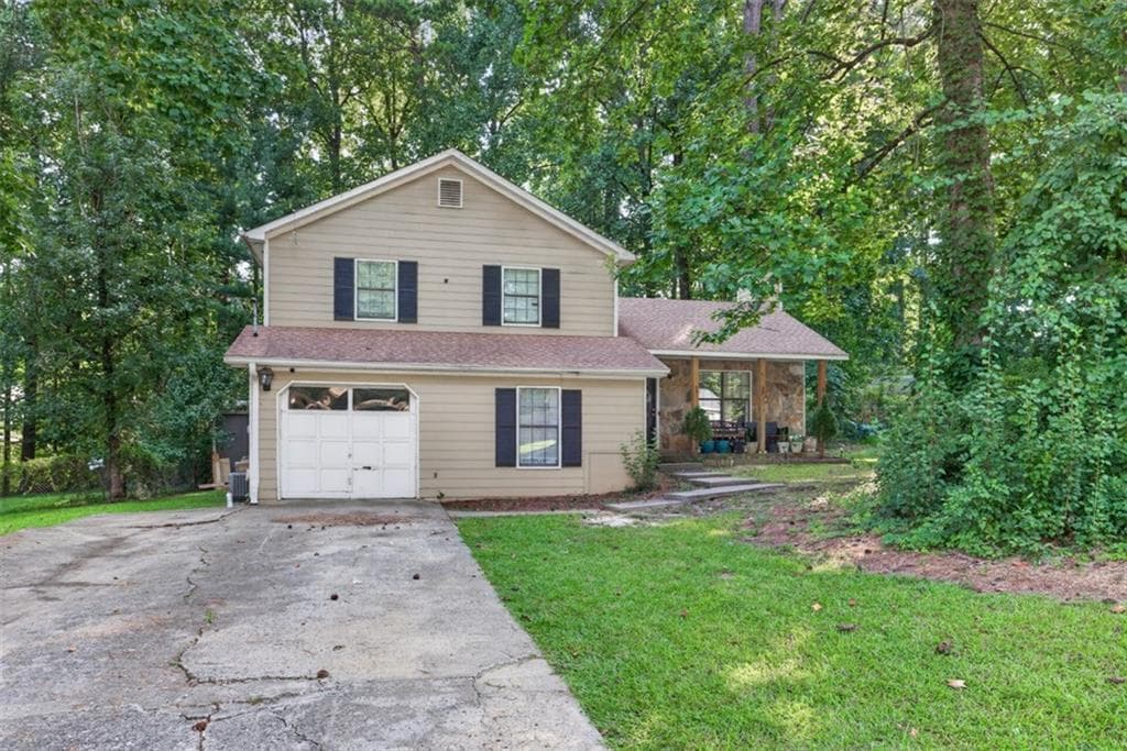 3 bedroom, 2 bathroom, 1,512 sq ft single family residence for sale at 4971 Sugar Creek Drive, Sugar Hill, GA 30518 — photo 1 of 33