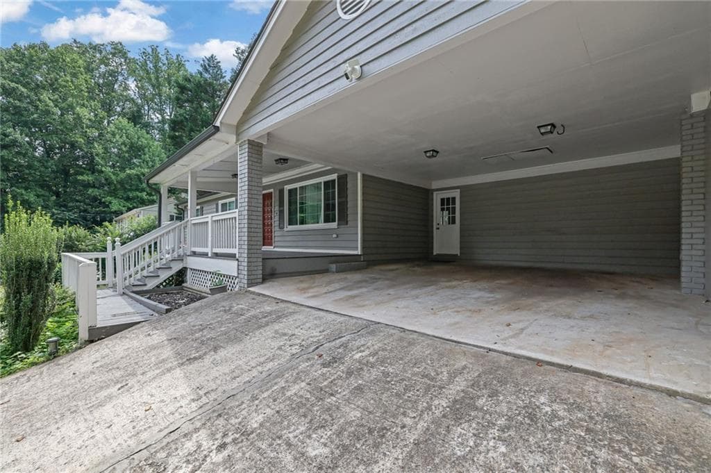4 bedroom, 3 bathroom, 2,277 sq ft single family residence under contract at 4599 Cedar Knoll Drive, Marietta, GA 30066 — photo 4