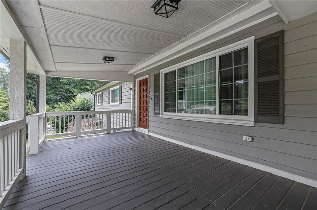 4 bedroom, 3 bathroom, 2,277 sq ft single family residence under contract at 4599 Cedar Knoll Drive, Marietta, GA 30066 — photo 5