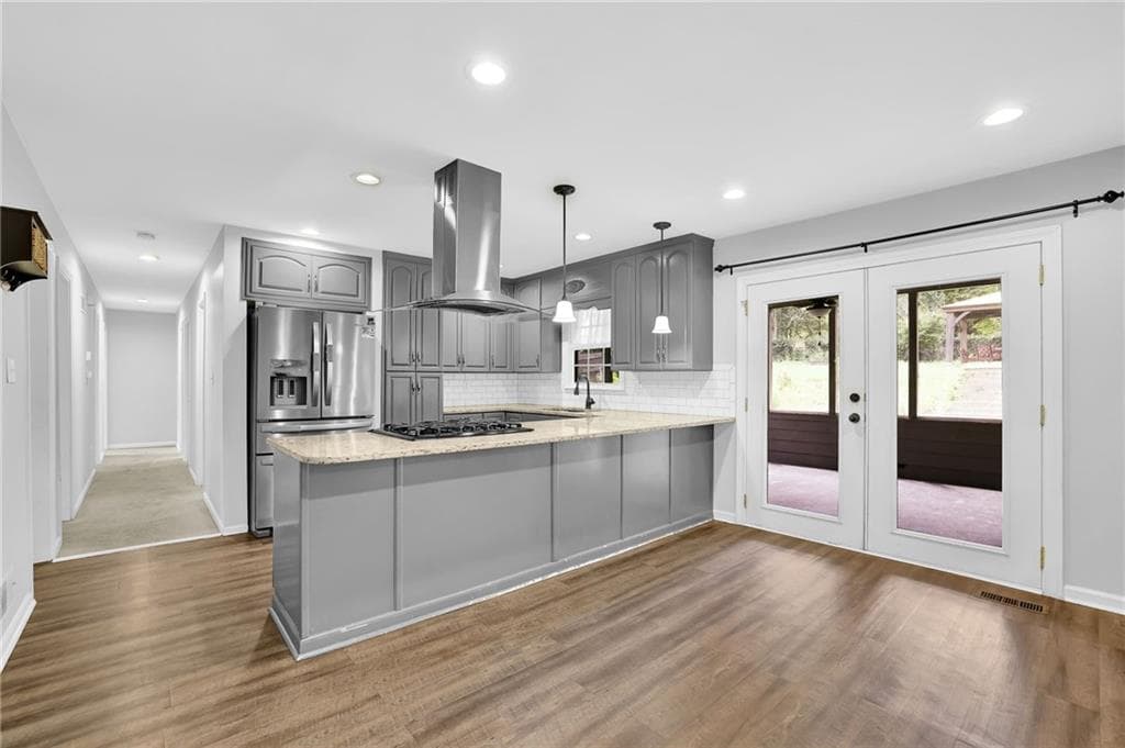 4 bedroom, 3 bathroom, 2,277 sq ft single family residence under contract at 4599 Cedar Knoll Drive, Marietta, GA 30066 — photo 10