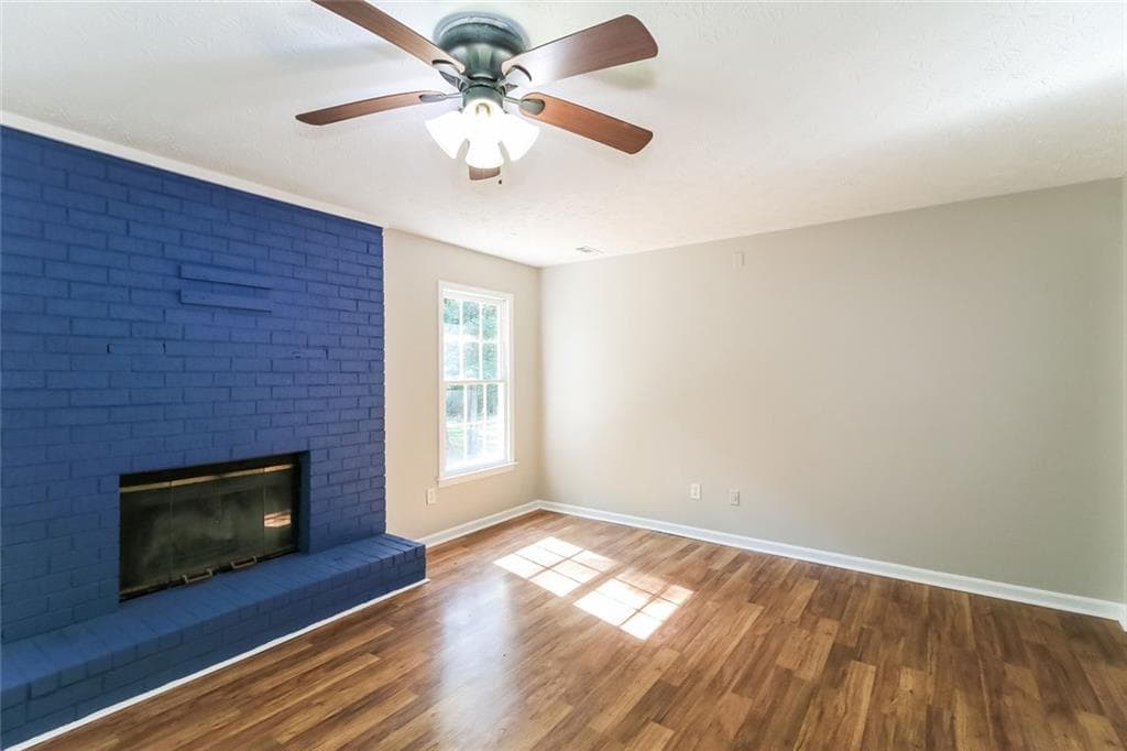 3 bedroom, 2 bathroom, 1,281 sq ft single family residence for sale at 8605 Collins Drive, Jonesboro, GA 30236 — photo 4