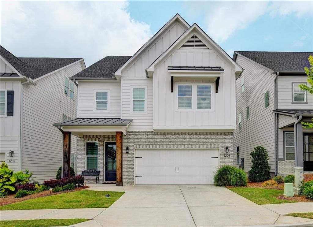 5 bedroom, 4 bathroom, 3,590 sq ft single family residence for sale at 1205 Westshore Drive, Cumming, GA 30041 — photo 1 of 50
